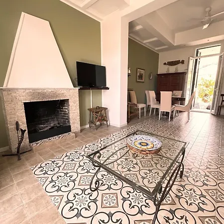 Due Mari Mondello With Private Pool Villa *